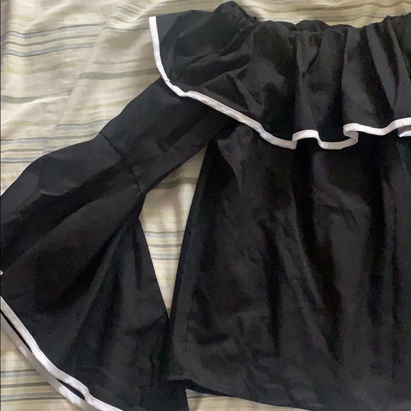 Off the shoulder blouse - Picture 2 of 2